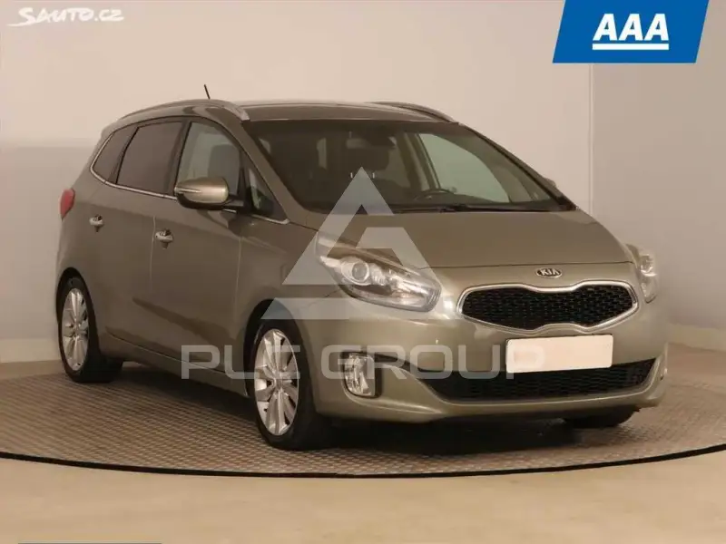 2014 KIA Carens