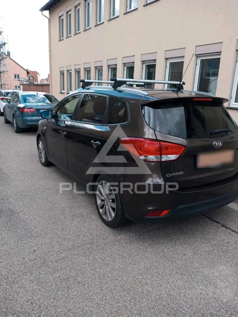 2014 KIA Carens