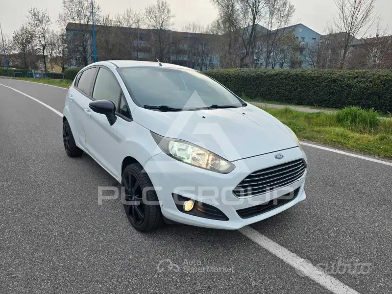 2014 Ford FIESTA