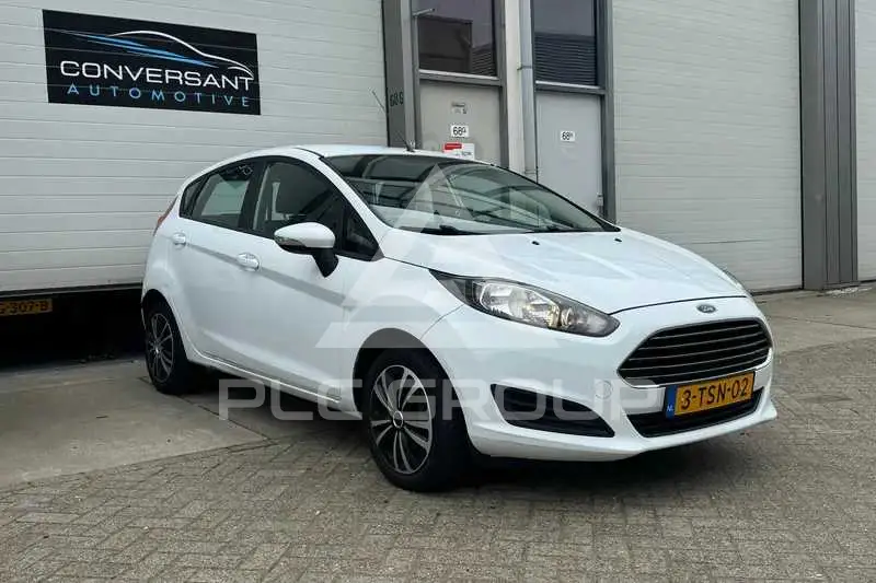 2014 Ford FIESTA