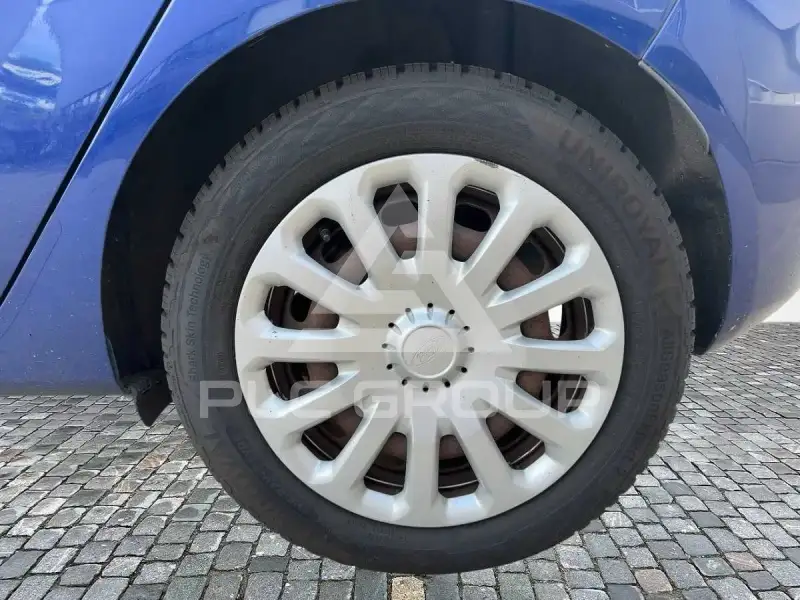 2014 Ford FIESTA