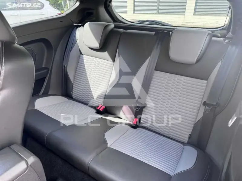 2014 Ford FIESTA