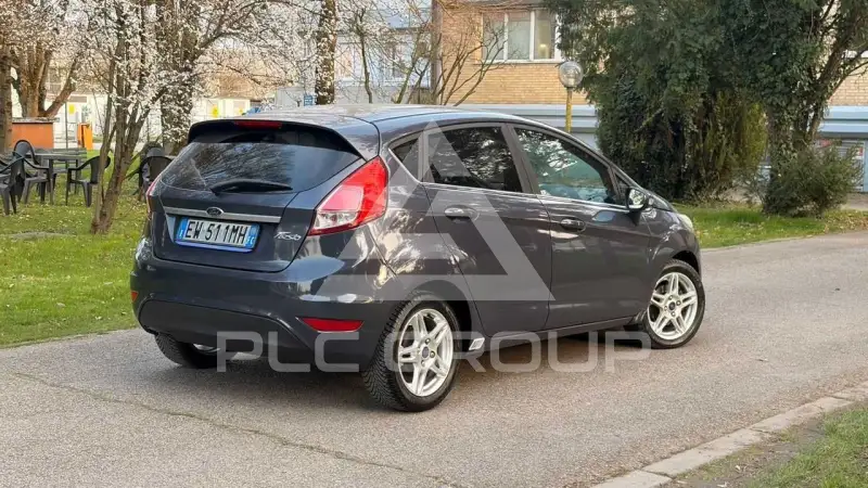 2014 Ford FIESTA