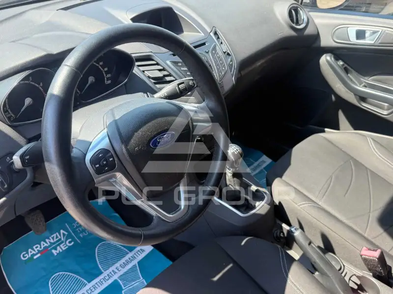 2014 Ford FIESTA