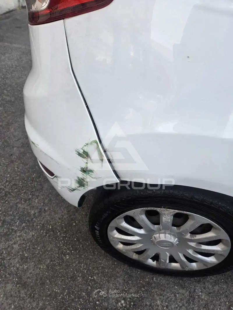 2014 Ford FIESTA