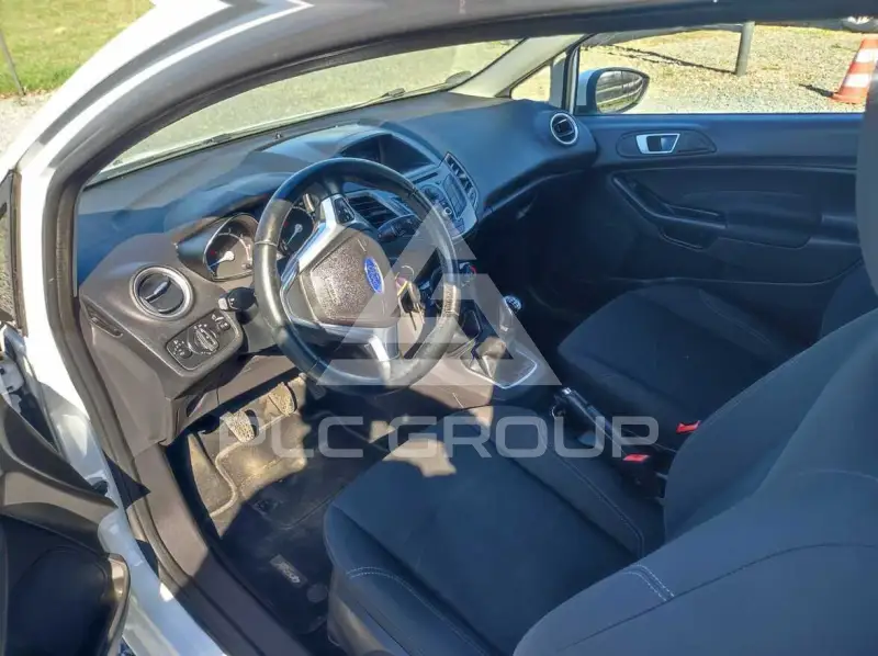 2014 Ford FIESTA