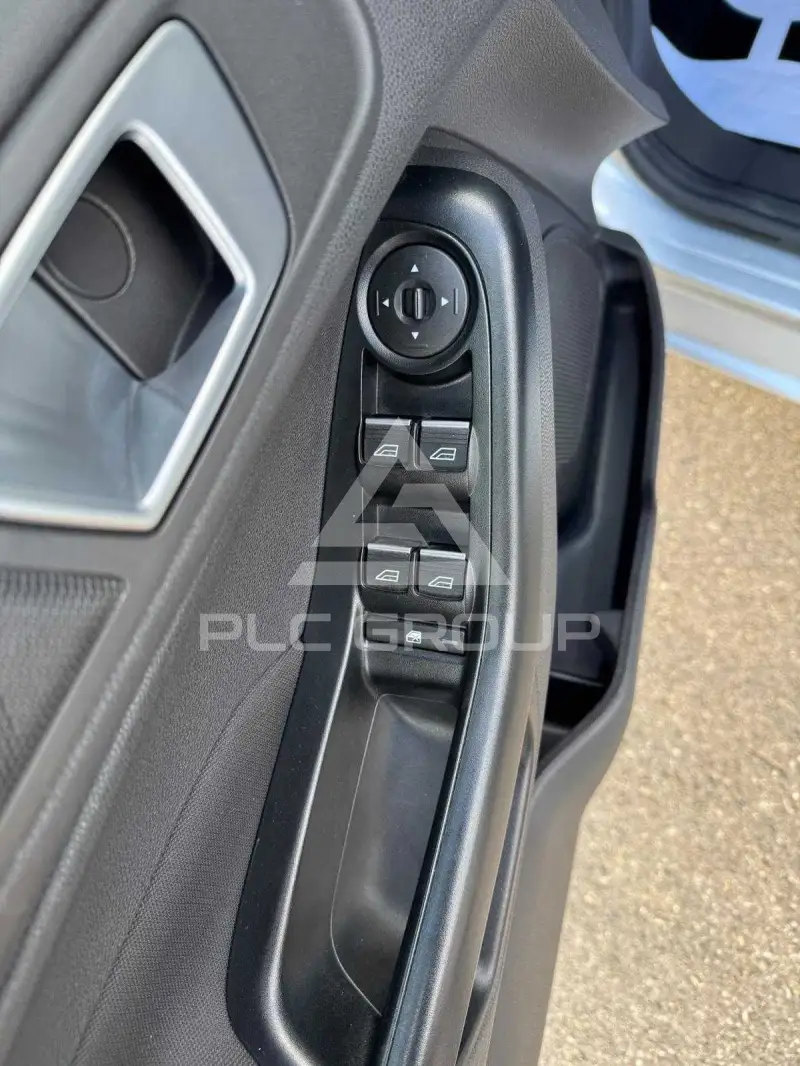 2014 Ford FIESTA