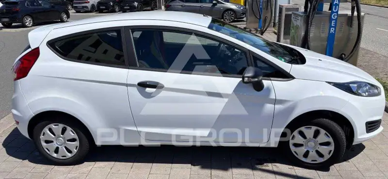 2014 Ford FIESTA