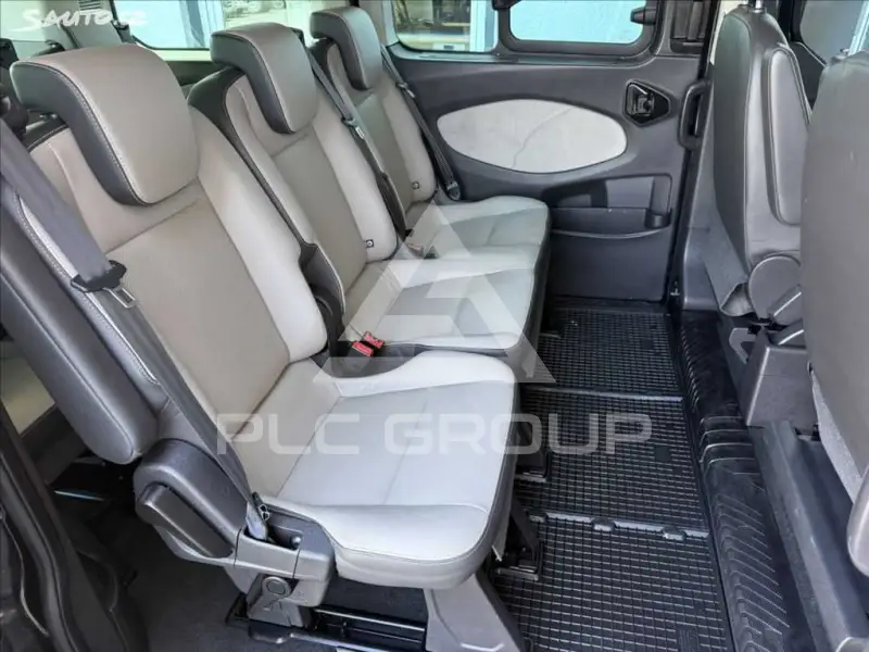 2014 Ford Tourneo