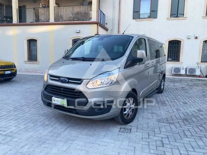 2014 Ford Tourneo