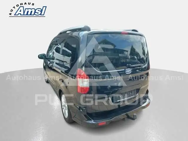 2014 Ford Tourneo