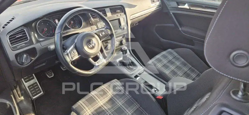 2014 Volkswagen GOLF