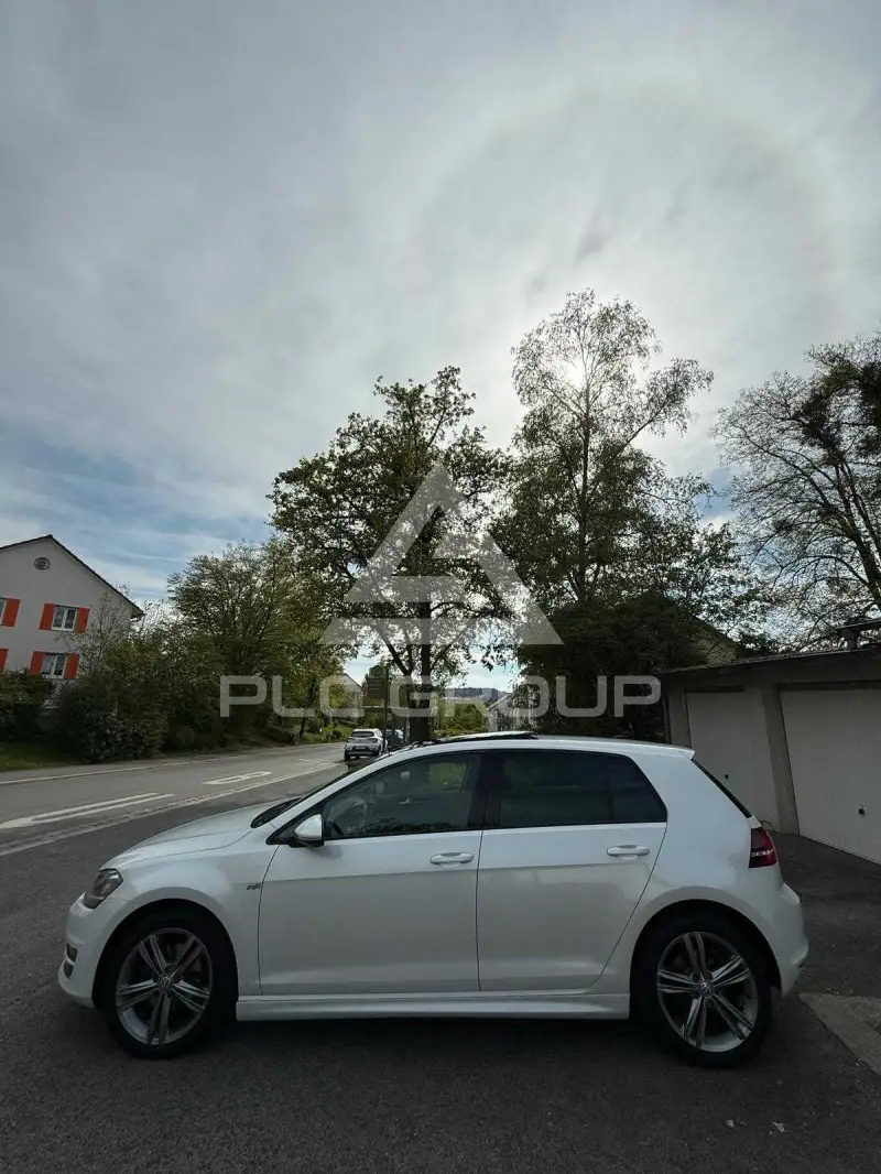 2014 Volkswagen GOLF