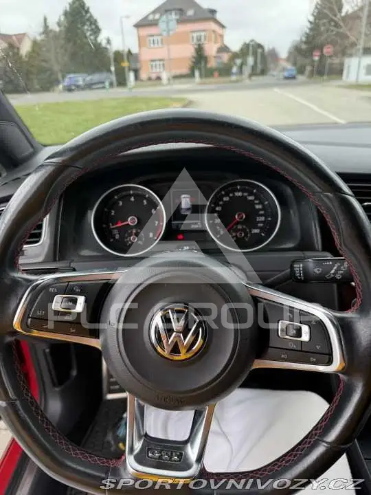 2014 Volkswagen GOLF
