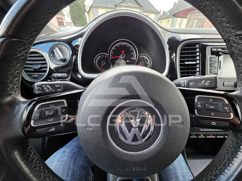 2014 Volkswagen BEETLE
