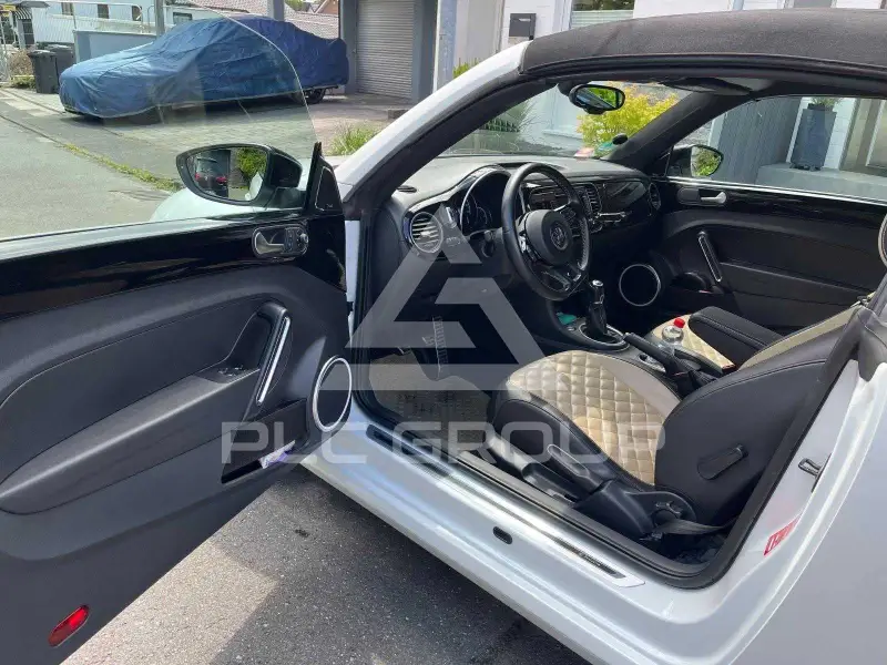 2014 Volkswagen BEETLE