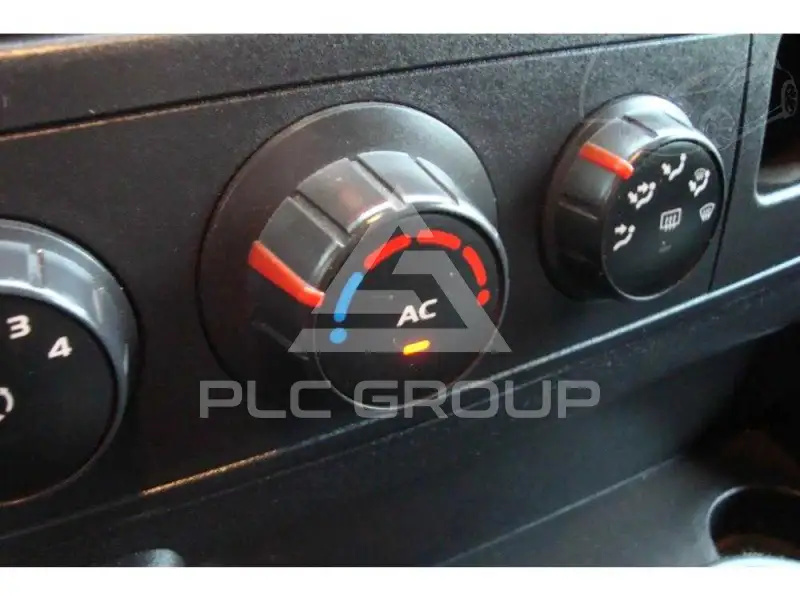 2014 Renault Master