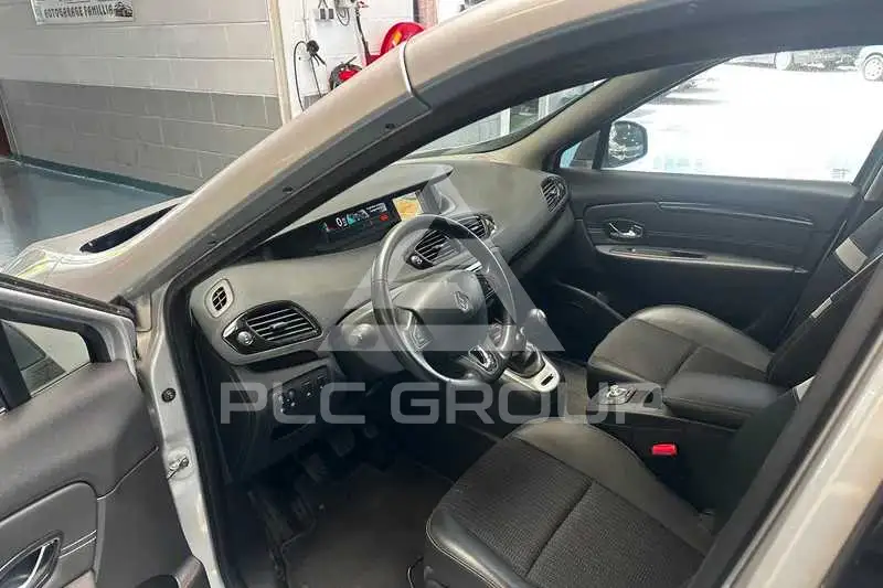 2014 Renault Scenic