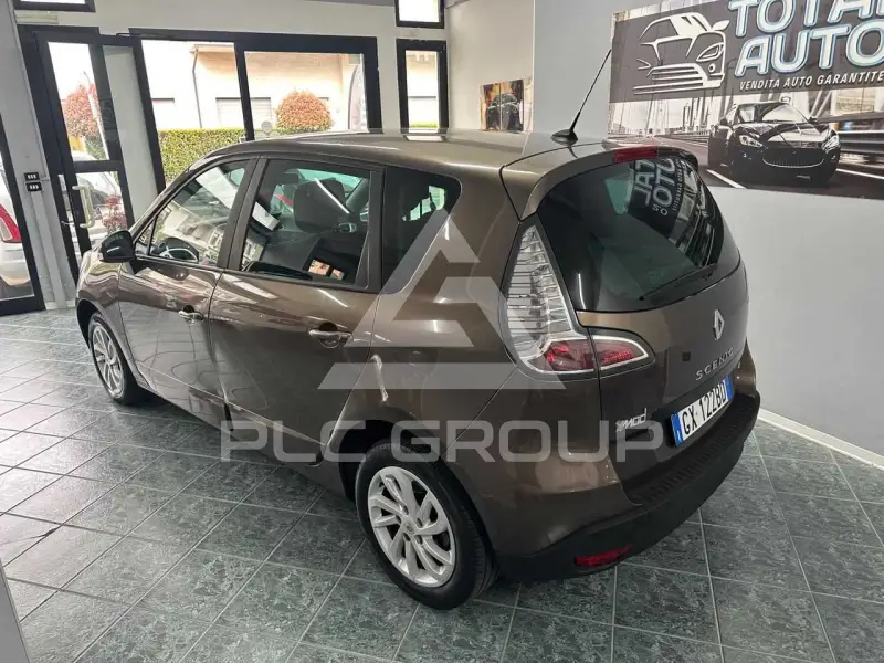 2014 Renault Scenic