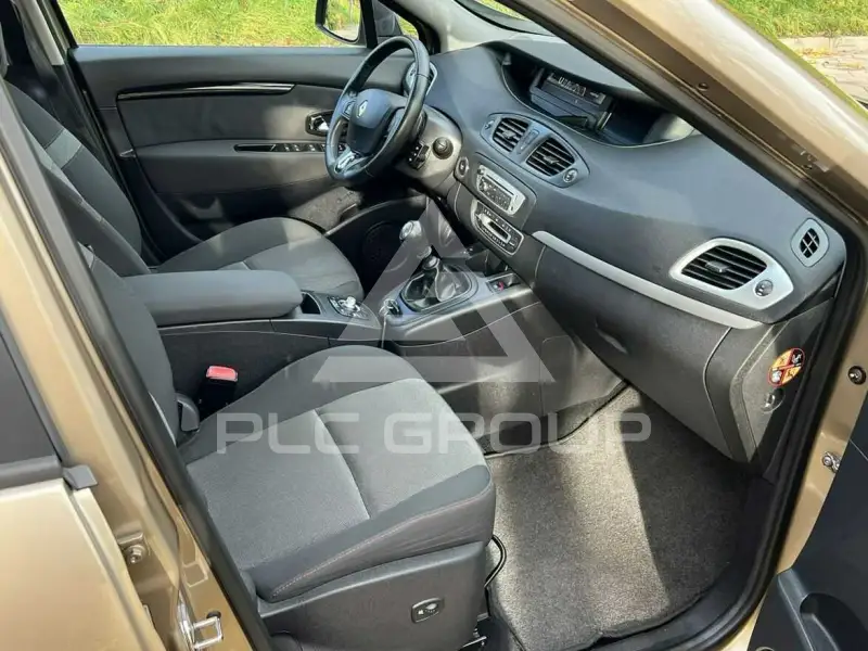 2014 Renault Scenic