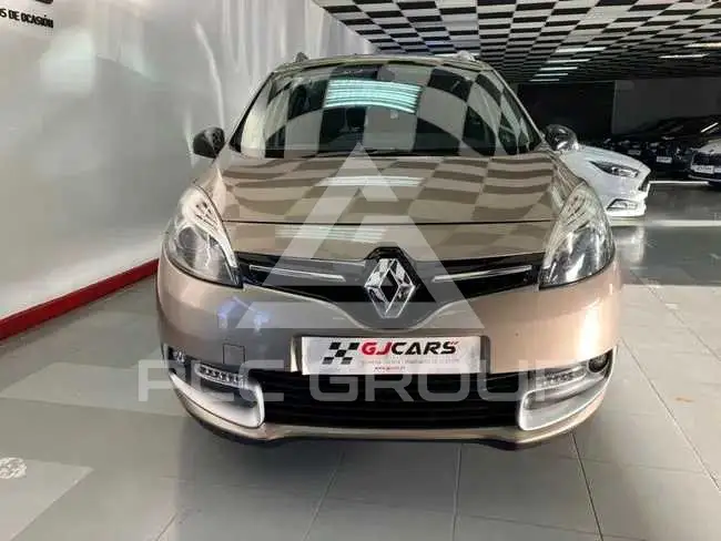 2014 Renault Scenic