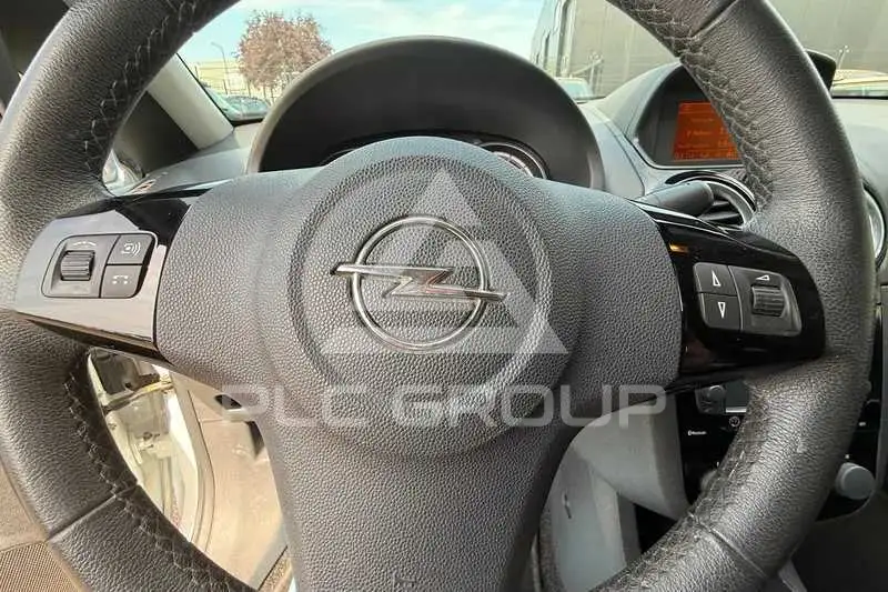 2014 Opel Corsa