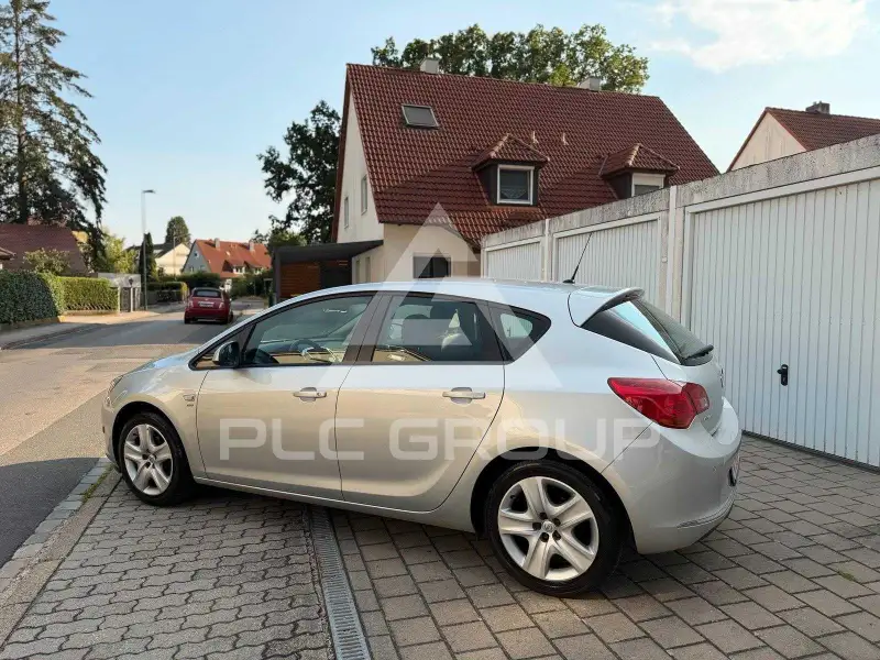 2014 Opel Astra