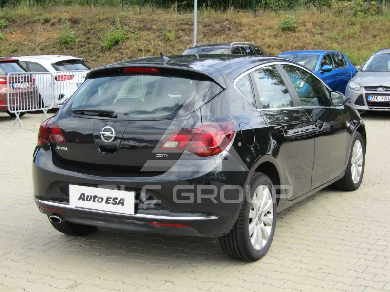 2014 Opel Astra