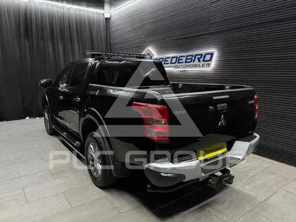 2015 Mitsubishi L200