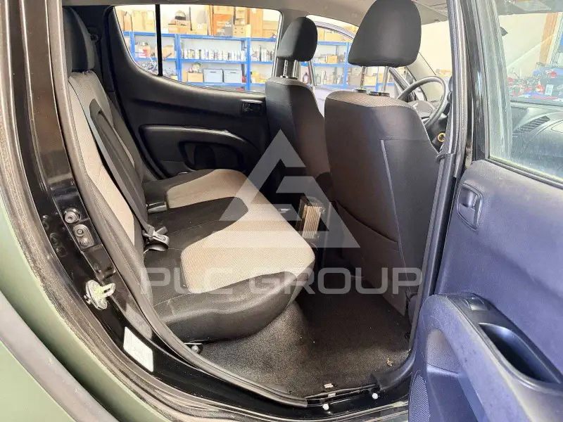 2015 Mitsubishi L200