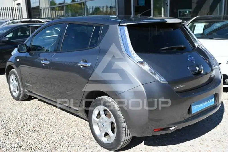 2015 Nissan LEAF