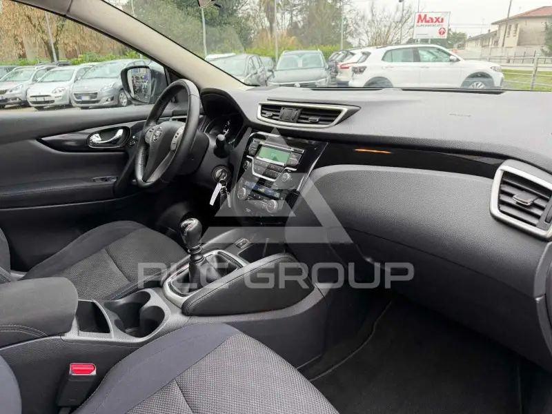 2015 Nissan QASHQAI