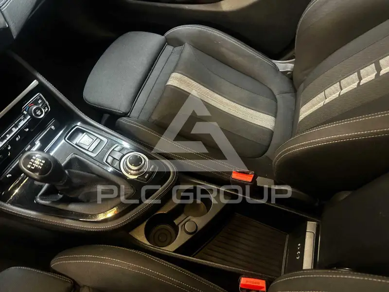 2015 BMW 218