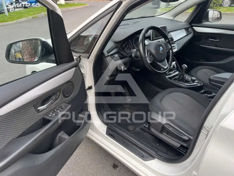 2015 BMW 218