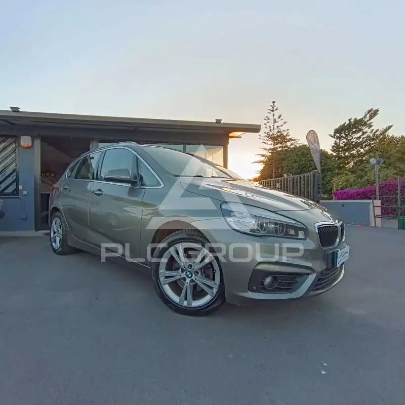 2015 BMW 218