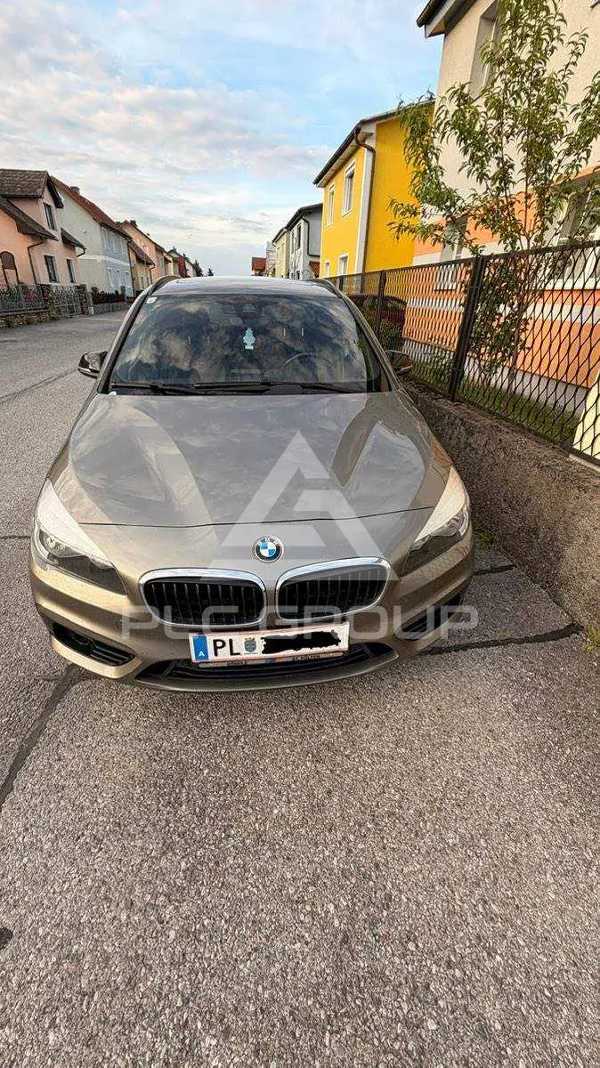 2015 BMW 218