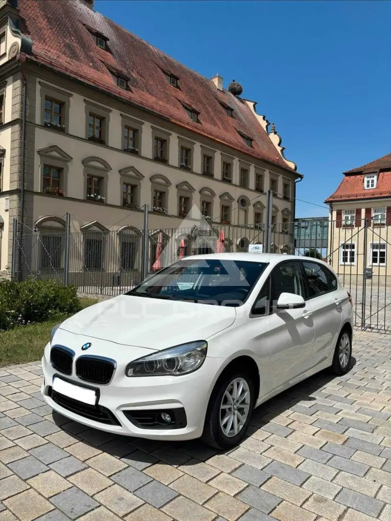 2015 BMW 218