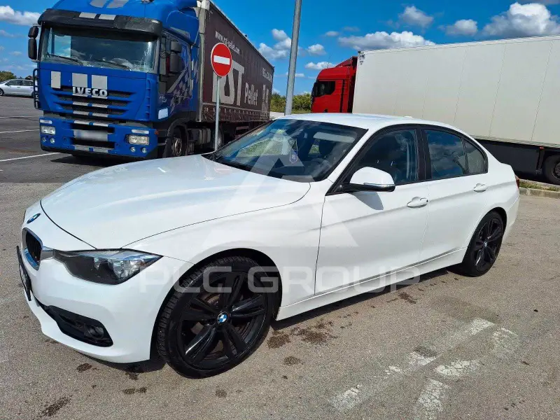 2015 BMW 330