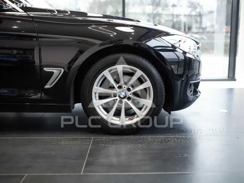2015 BMW 330