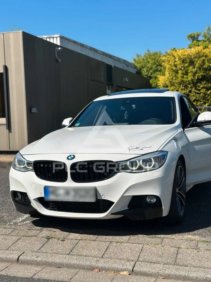 2015 BMW 330