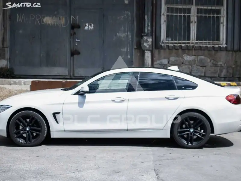 2015 BMW 120