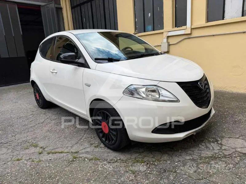 2015 Lancia YPSILON