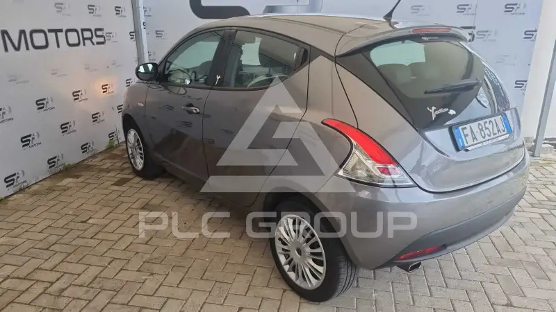 2015 Lancia YPSILON