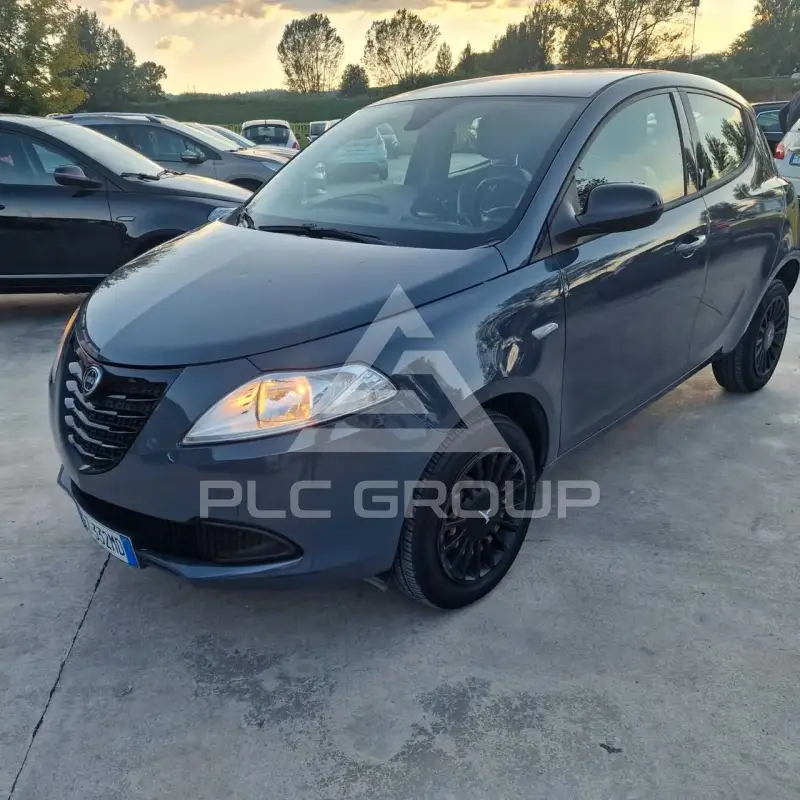 2015 Lancia YPSILON