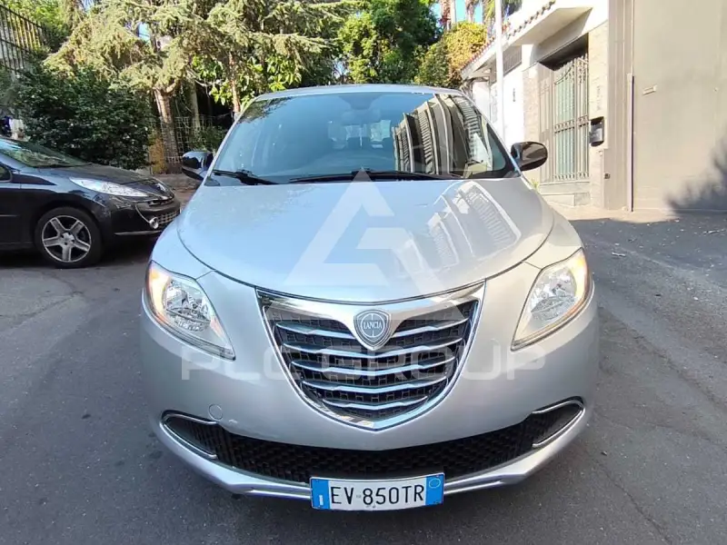 2015 Lancia YPSILON