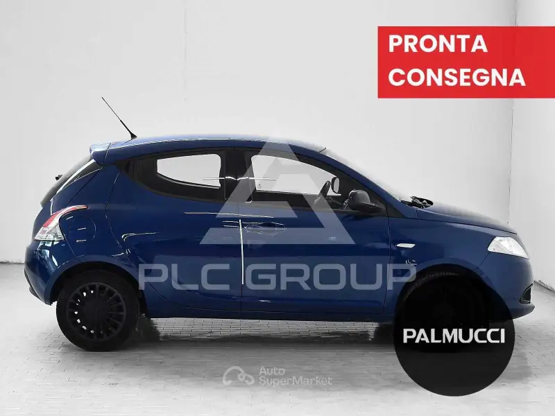 2015 Lancia YPSILON
