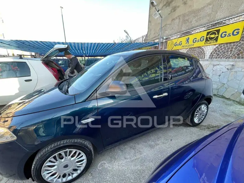 2015 Lancia YPSILON