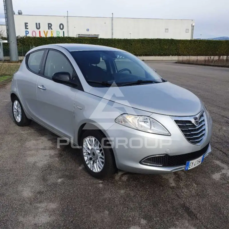 2015 Lancia YPSILON
