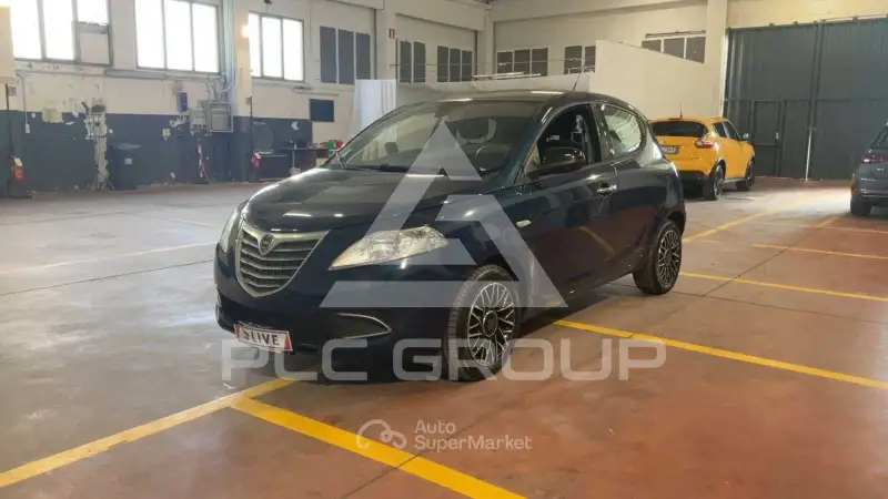 2015 Lancia YPSILON