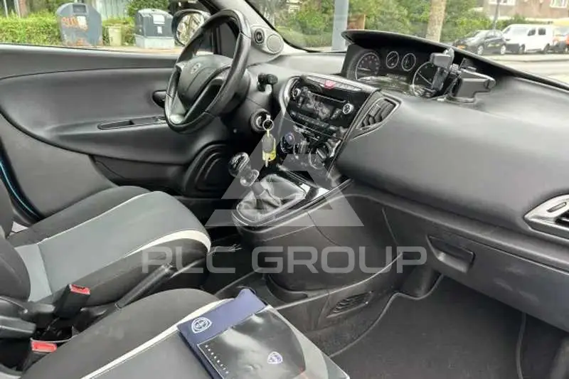 2015 Lancia YPSILON
